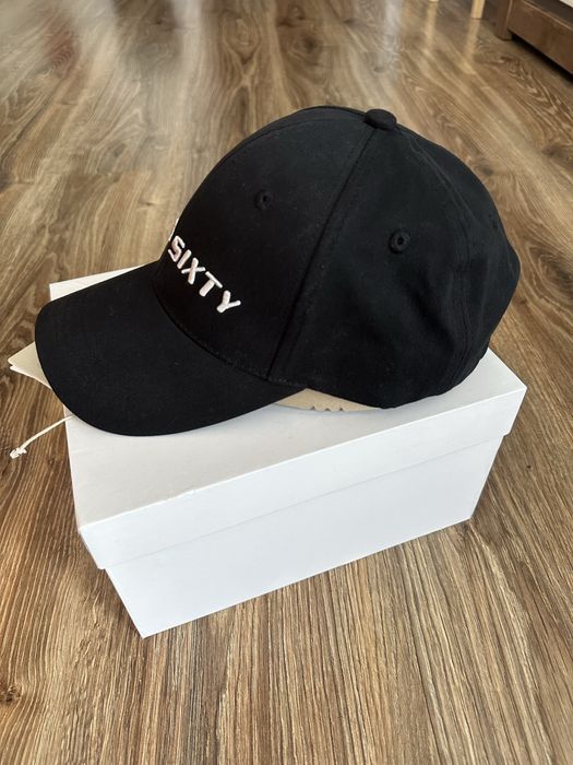 Шапка Miss Sixty