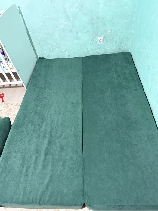 Продам бескаркасный диван