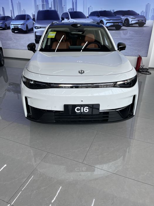 Leapmotor c16 Luxruy 630 km Elektir