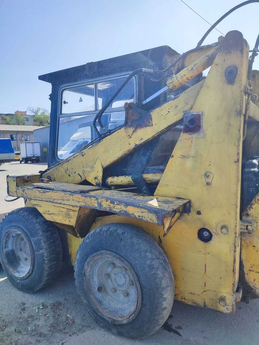 Мини - погрузчик UNC