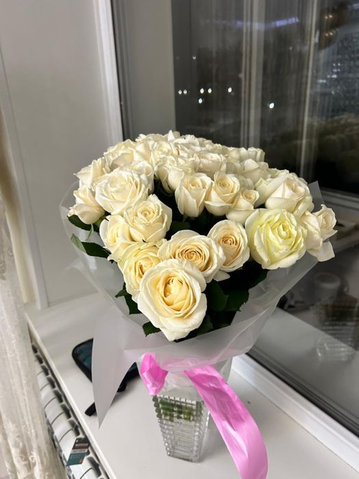 4 букета цветов на выбор