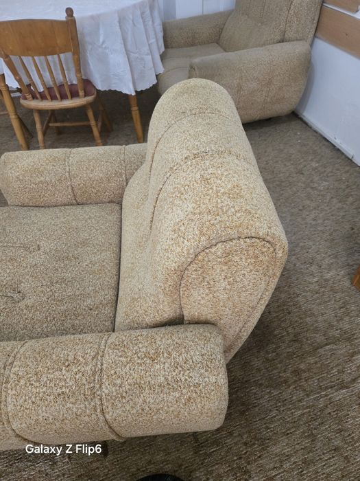 Професионално пране на дивани, килими, автомобили, матраци,мокети!