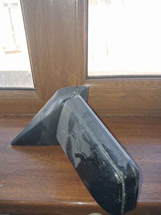 Боковой зеркало 124