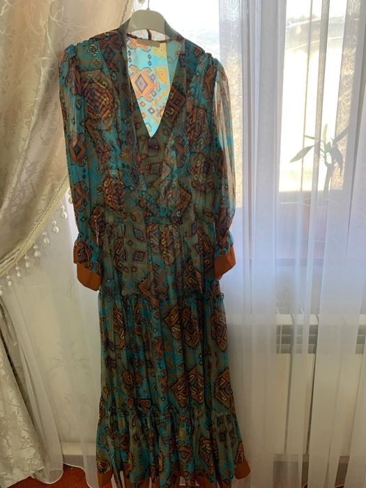 Арзан көйлектер сатылады