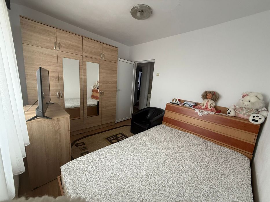 Apartament micro 4 decomandat 3 camere