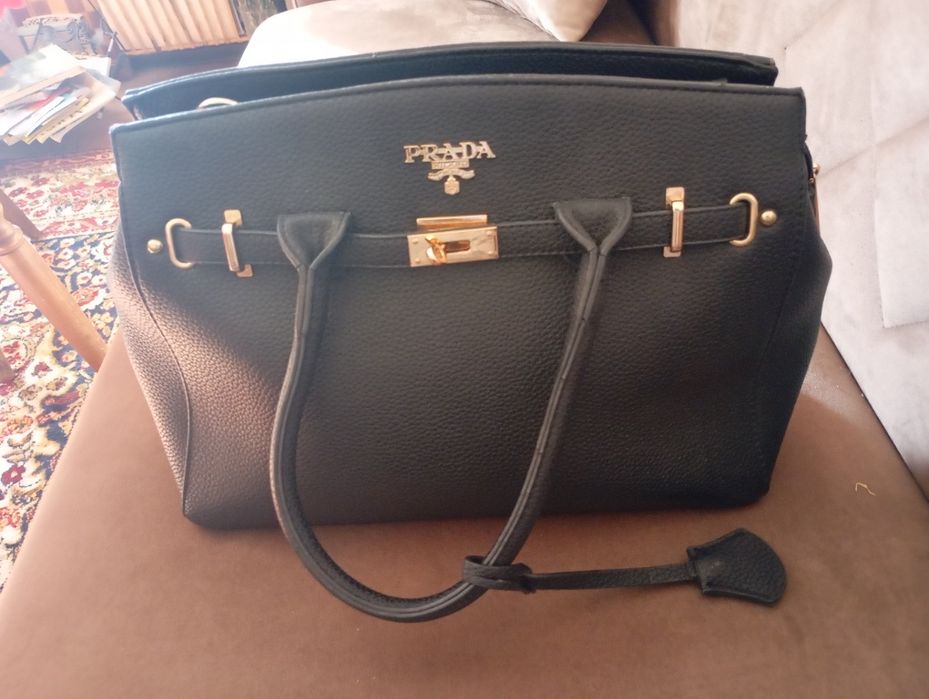 Нова дамска чанта от еко кожа закупена от Лисабон