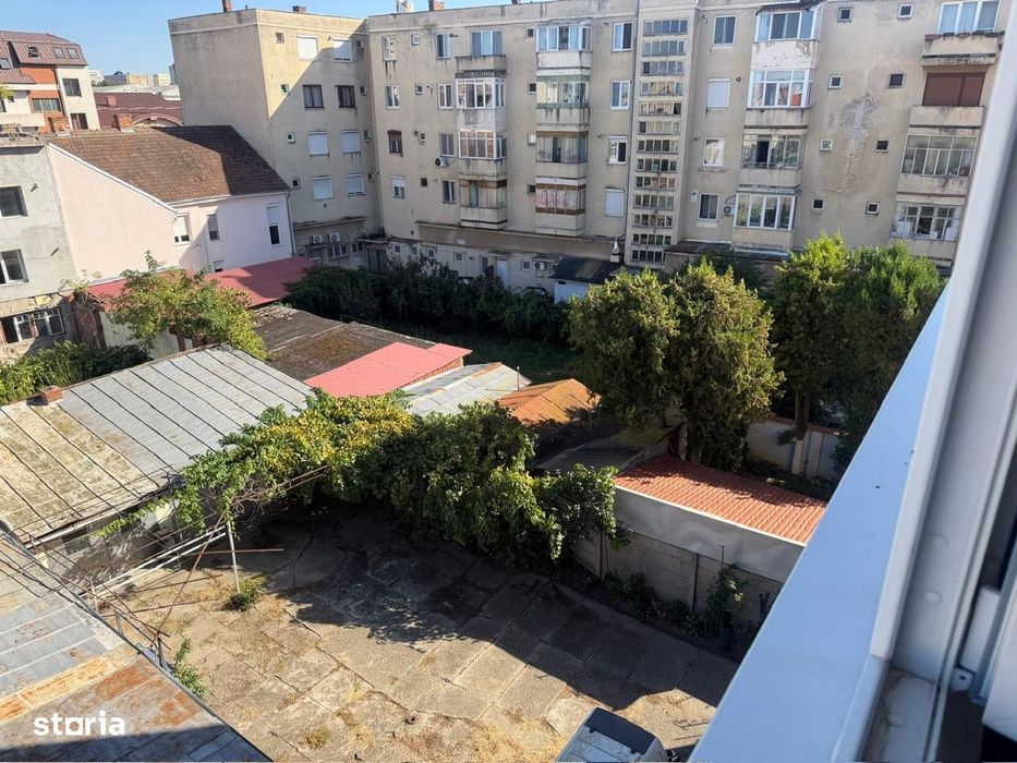 Apartament 3 camere,cu garaj,Zona Centrala