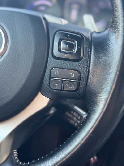 Lexus IS 300h Hibrid Automat 2018 · Sport Line · Alb Perlat · Full Op