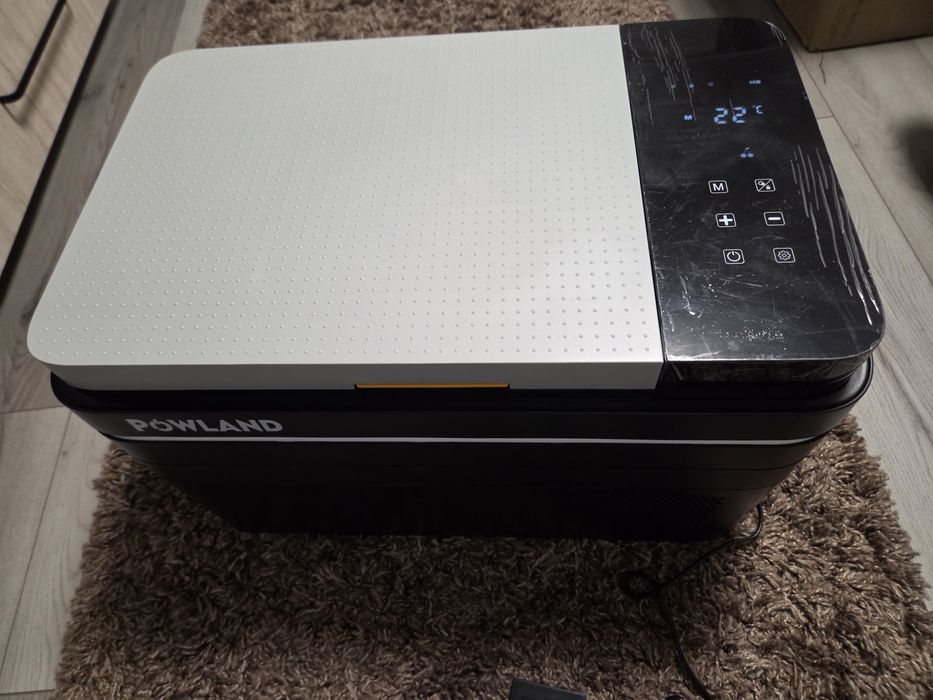 Vând mini frigider auto de 35L nou,alimentare 12V și 220V preț 1100