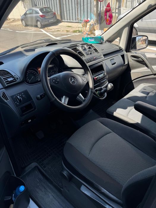 Vand mercedes vito 113 cdi masina este impecabila