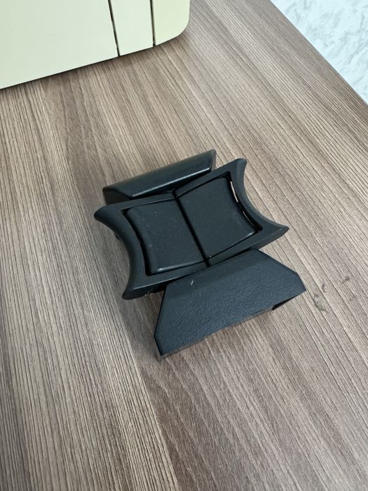 Подстаканник Камри 40