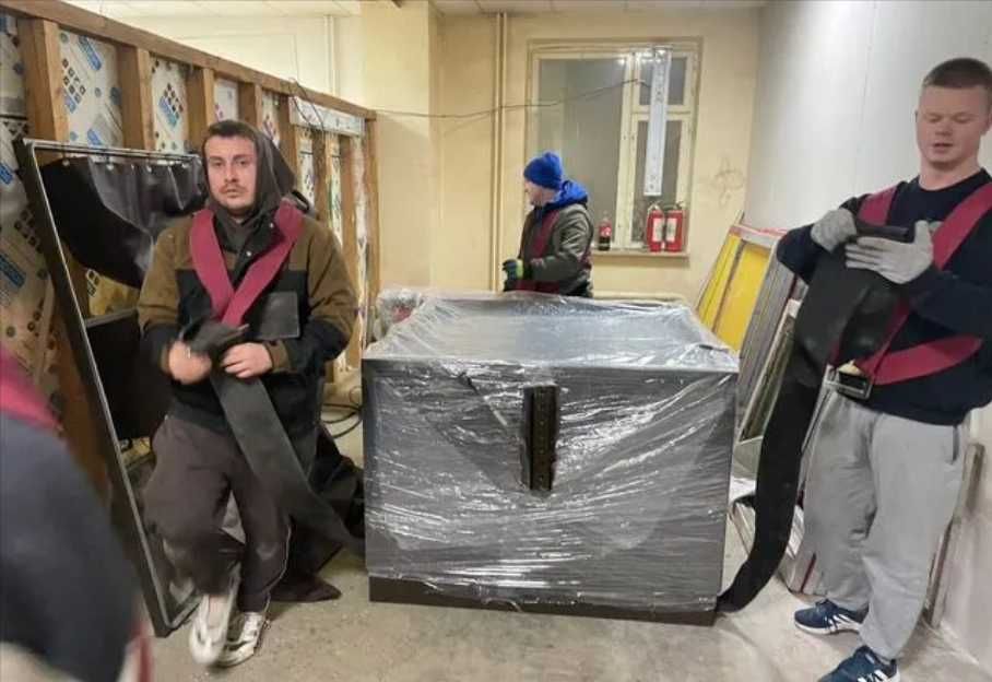 Услуги грузчиков недорого — оплата за час, без переплат