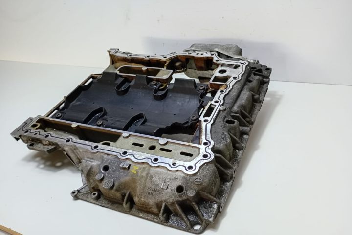 Baie ulei 3.2 fsi 06E103603P Audi A4 B8/8K seria