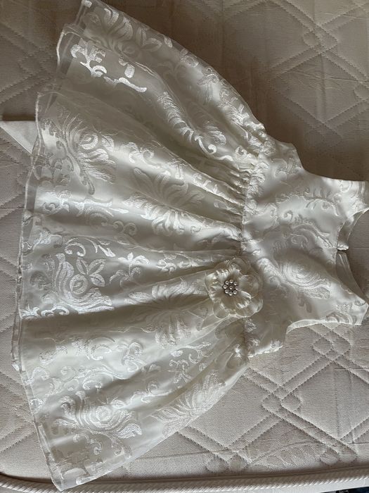 Официална рокля 92 размер 80,86