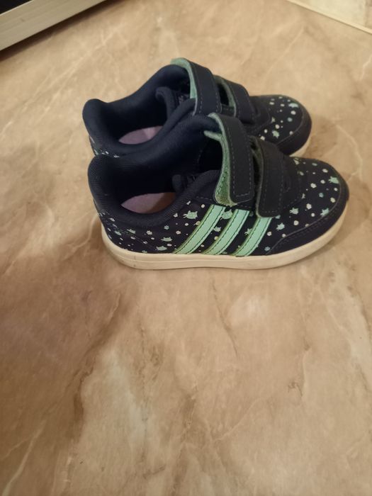 Маратонки, сандали и боти за момиче