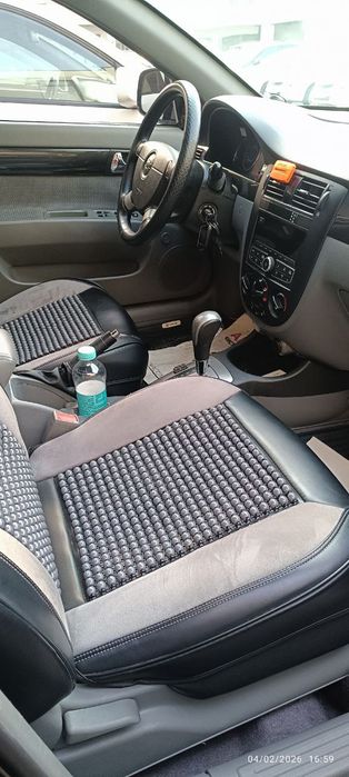 Chevrolet Jentira lyukli