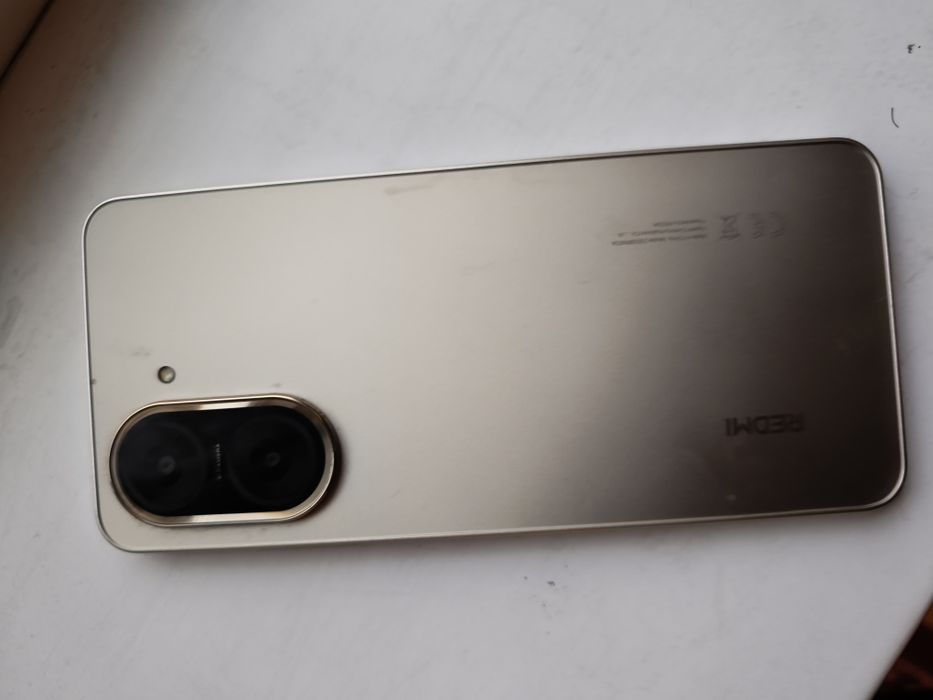 Продам смартфон Redmi A5