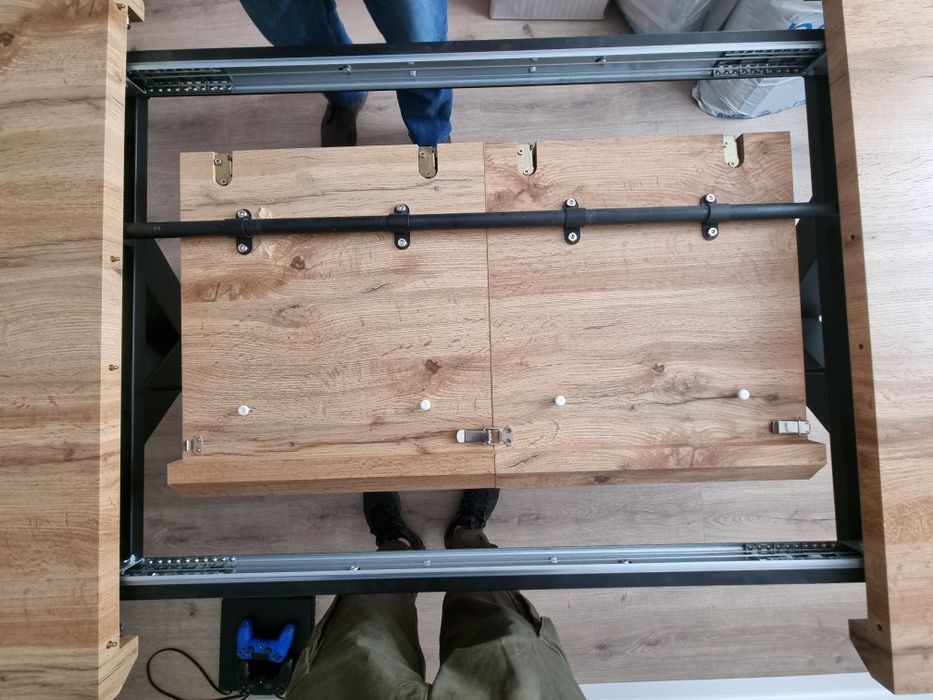 Vând masa extensibila fara picioare