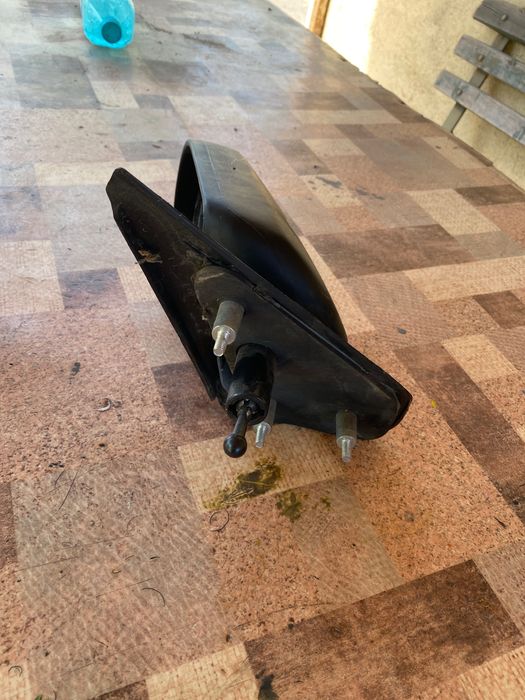 Огледало  ляво за рено 19