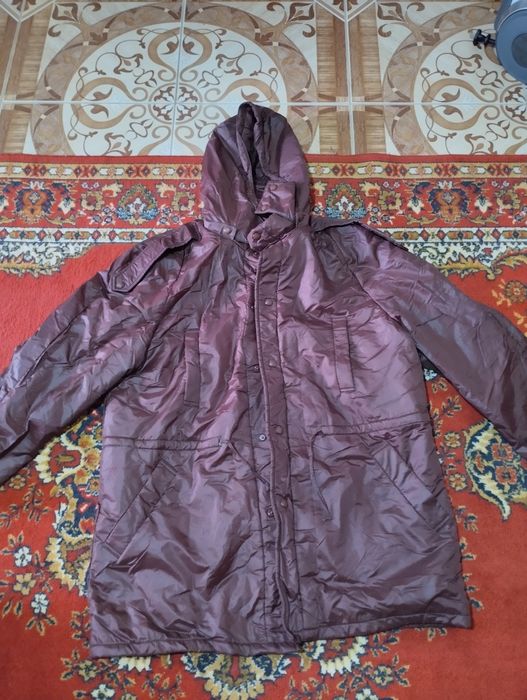 Продаю верхнюю одежду