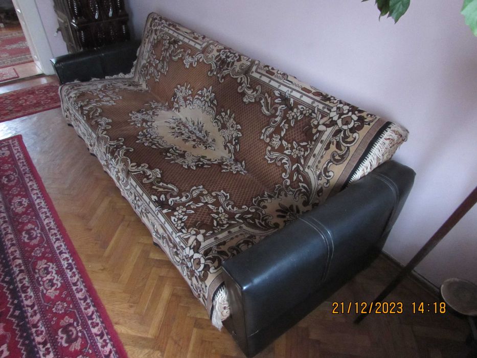 Mobila dormitor din lemn