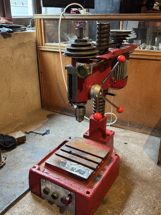 Сверлиний станок 2м112