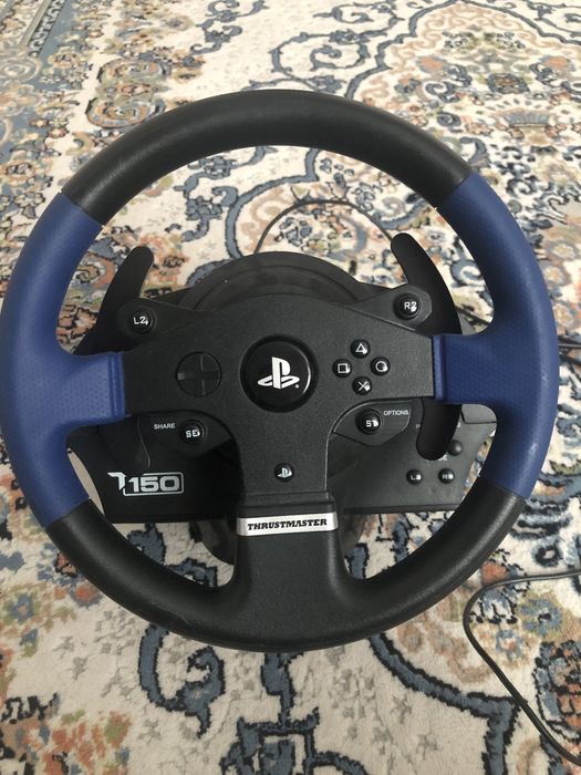Игровой руль Thrustmaster T150 Force Feedback.