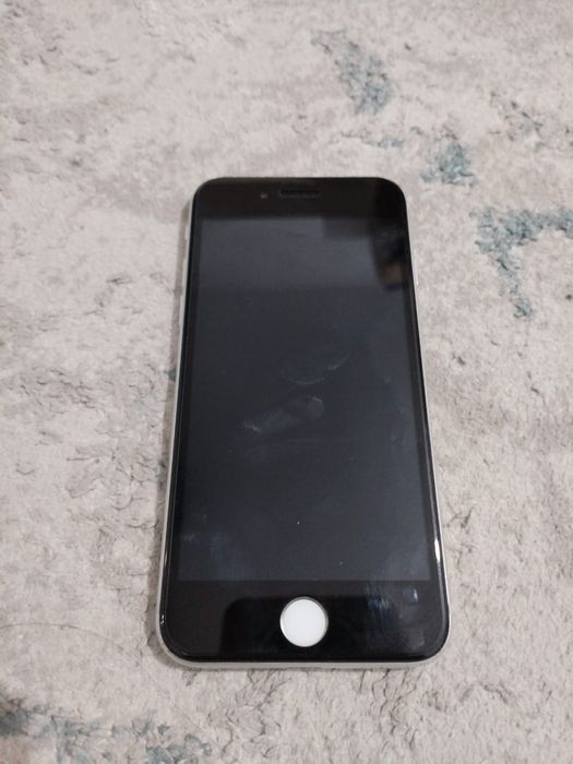 Продам Айфон 8 рабочий