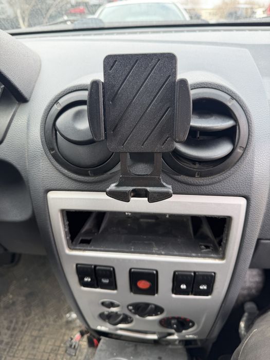 Стойка за телефон дачия сандеро логан дъстър  sandero logan dusteR