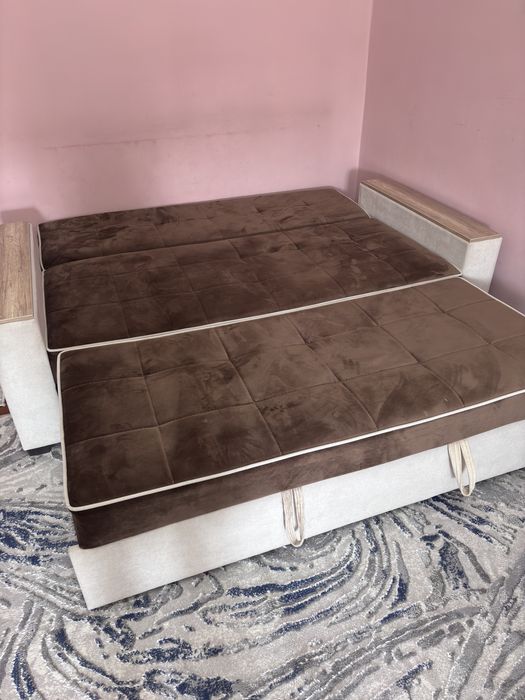 диван сотилади срочна йенги