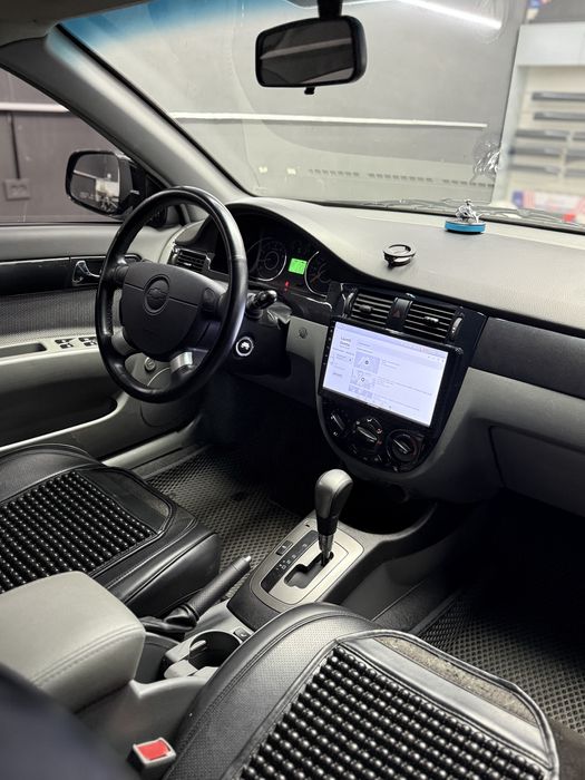 Jentra 3 poz 2023 yil Probeg 30.300 km bez lyuk