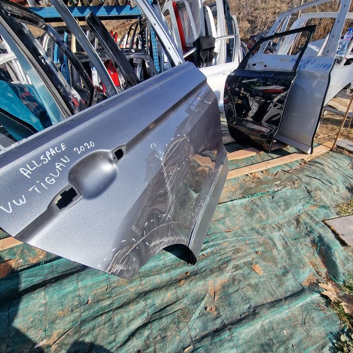 VW Tiguan Allspace 2020 задна дясна 5NL833312 2бр.