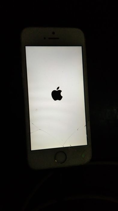 Айфон на запчасти.