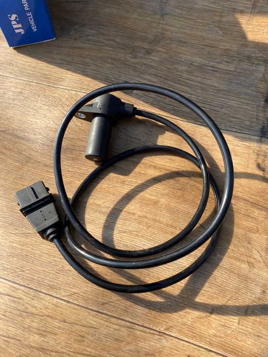 Продам датчик положения коленвала