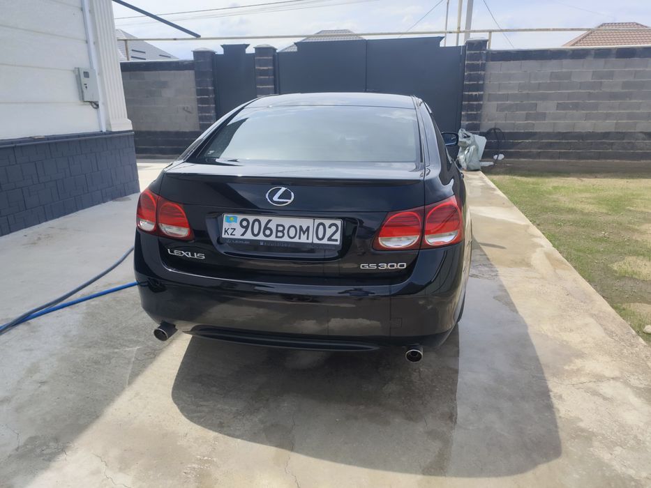 Продам Lexus GS300