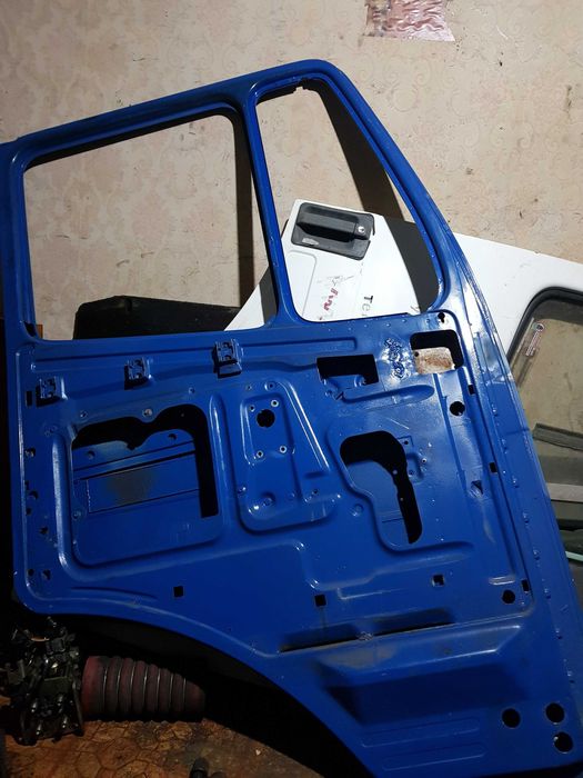 Врати за камион Мерцедес