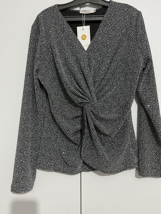 Продам срочно срочно блузку