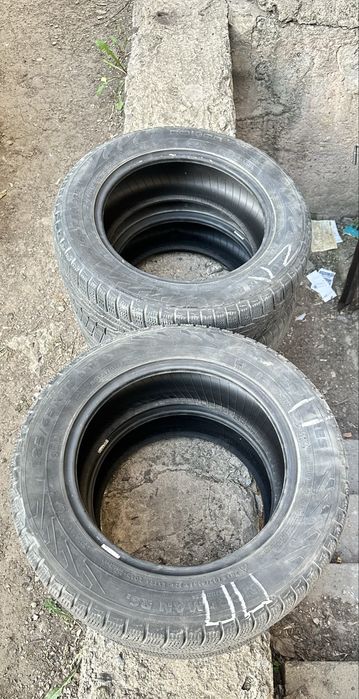 Продается комплект зимней резины R15