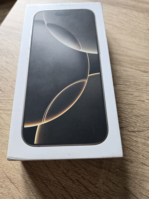 Продавам Iphone 16 pro 256