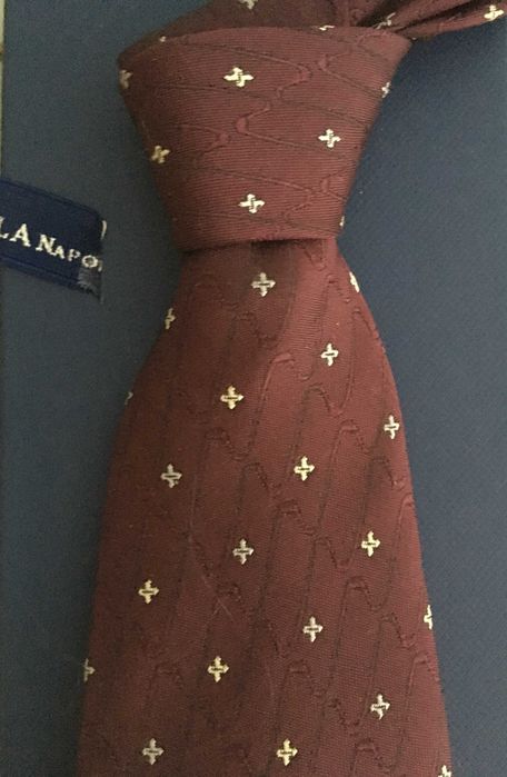 Оригинални вратовръзки на топ брандове - промоционални цени