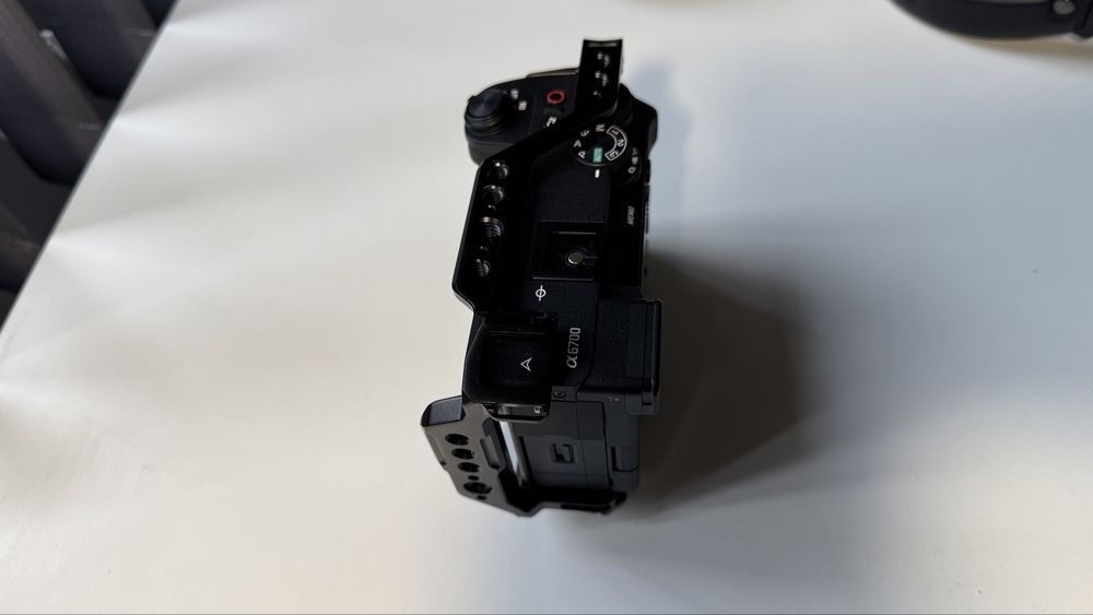 Sony A6700 + SmallRig cage в гаранция
