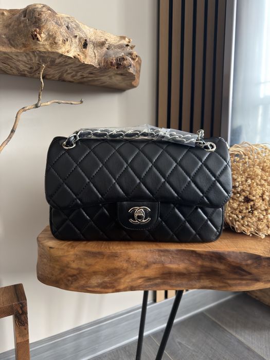 Чанта Chanel - среден размер