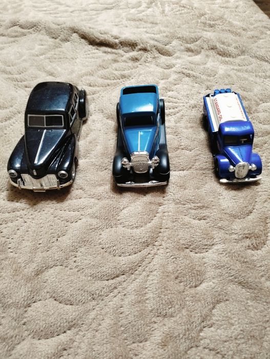 Vind jucari masinute  Epoca