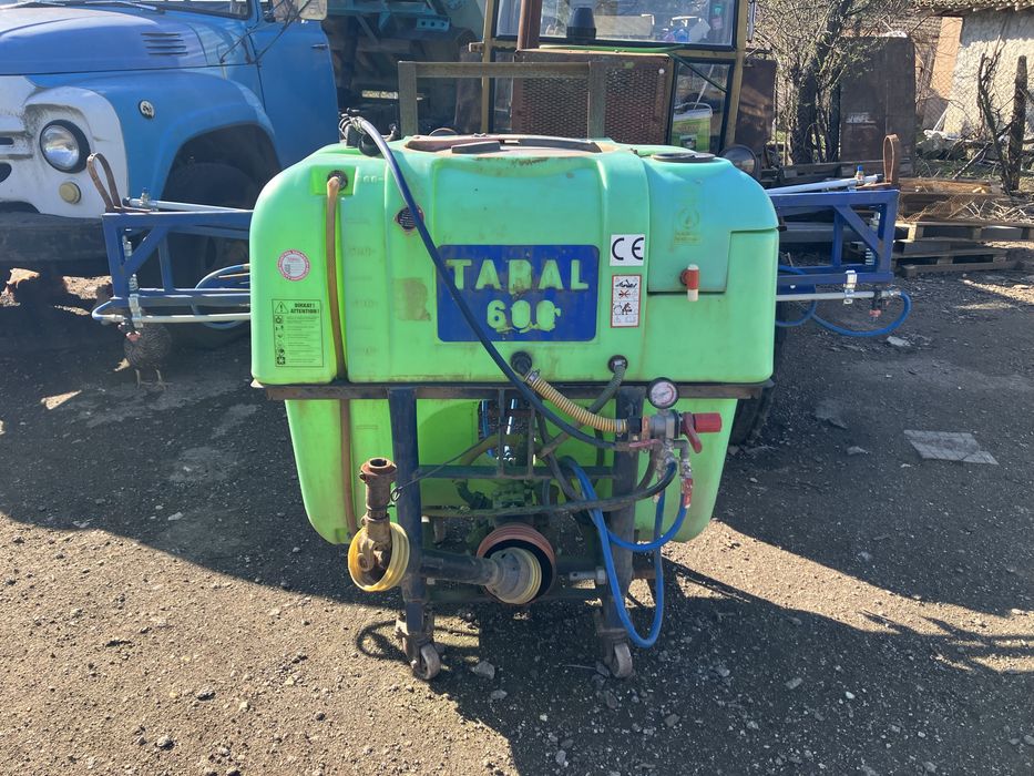Пръскачка навесна за трактор Тарал