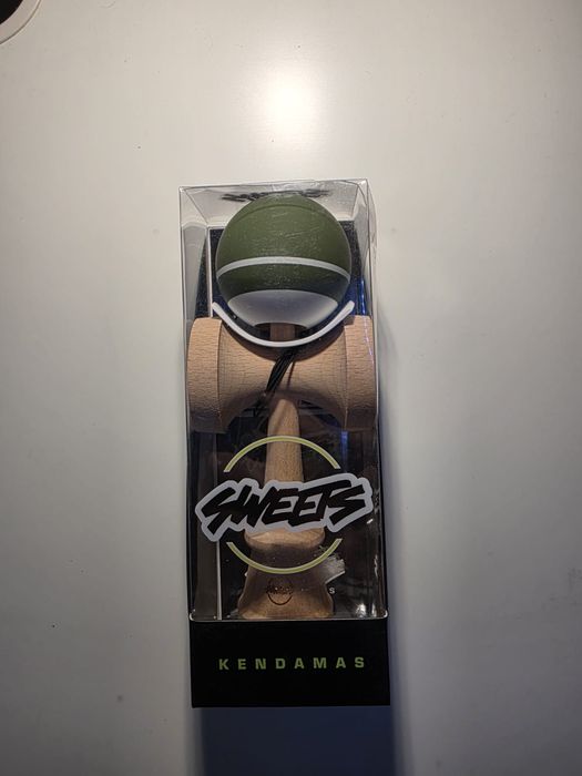 Kendama Sweets Broken Shape Tracker Army (Nu Miguel)