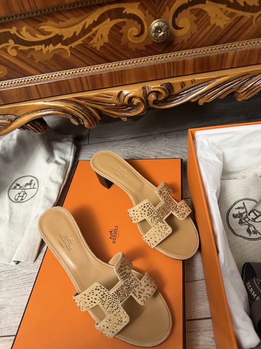 Hermes Oasis 37 р босоножки