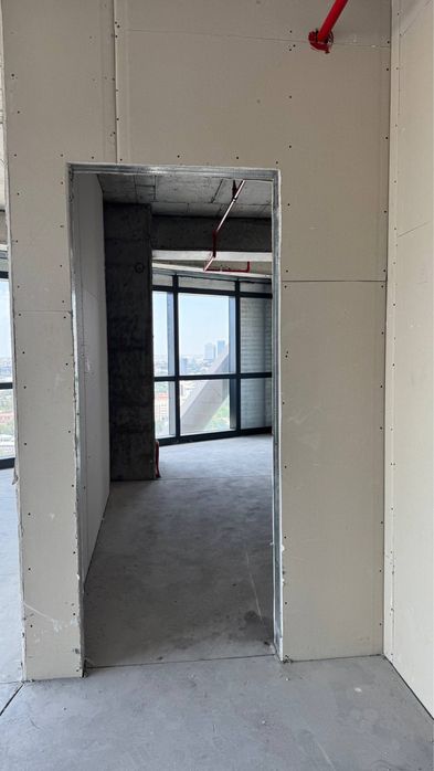 Срочно продается квартира ЖК: Piramit Tower 2 комнатная 57 кв 24 этаж