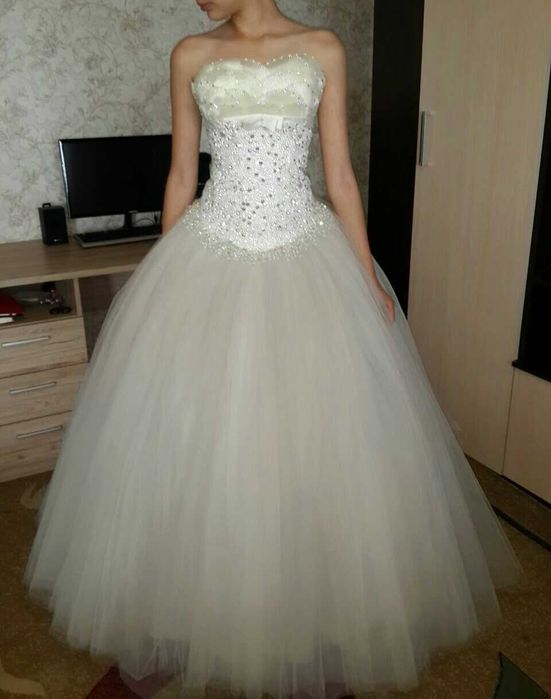 Платье свадебное
