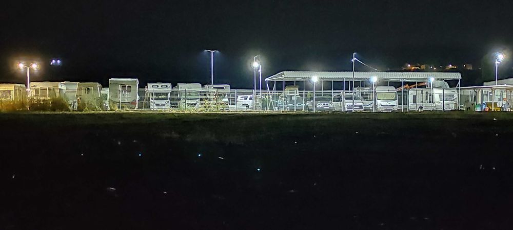 Покрит и открит паркинг за каравани, кемпери, лодки и други - Банкя