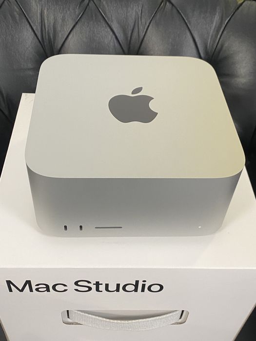 Mac Studio M1 Max / 10 CPU / 24C GPU / 32 GB RAM / 1 TB |